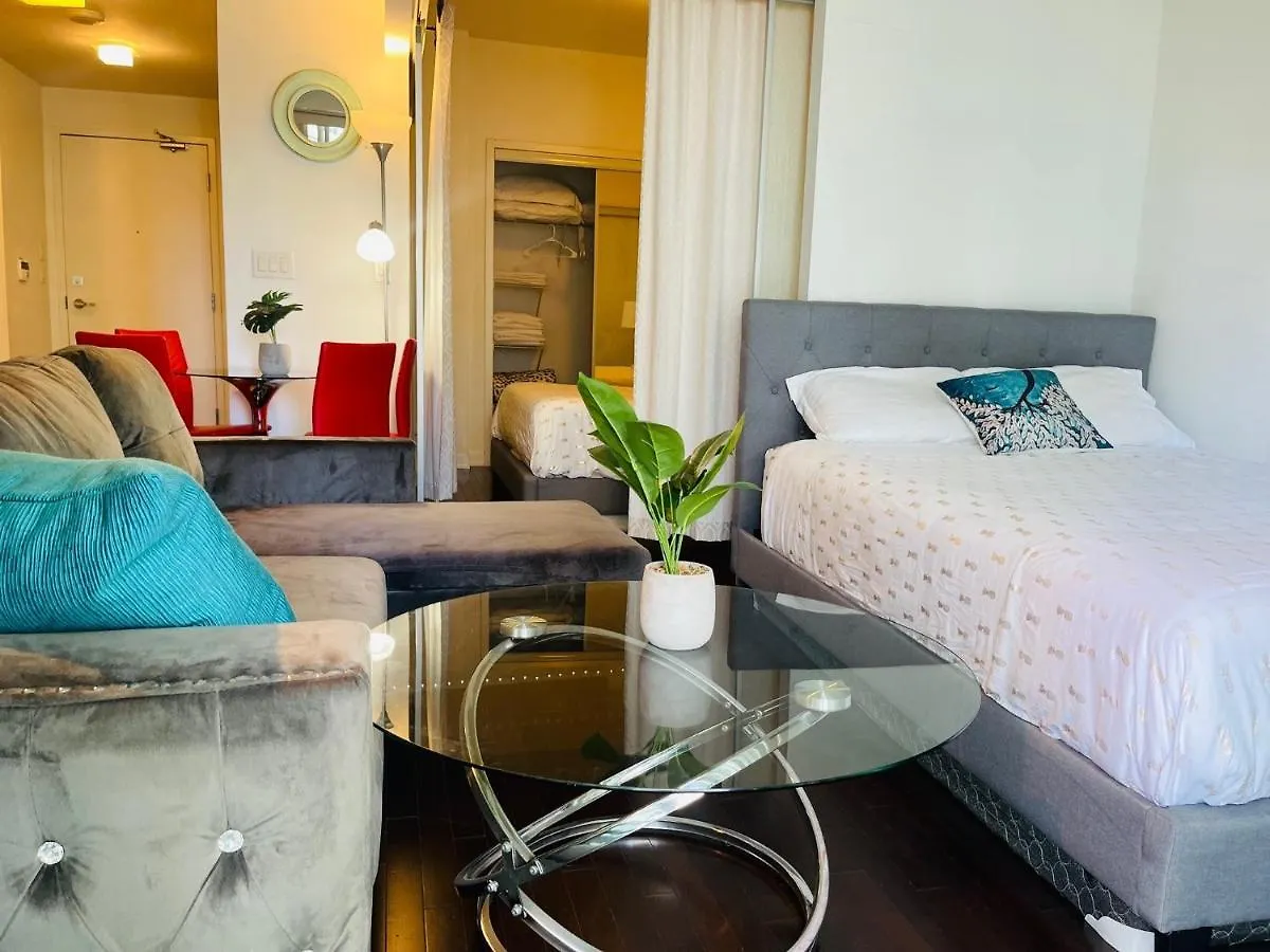Downtown High Floor Condo Suites With Balcony Toronto Canada